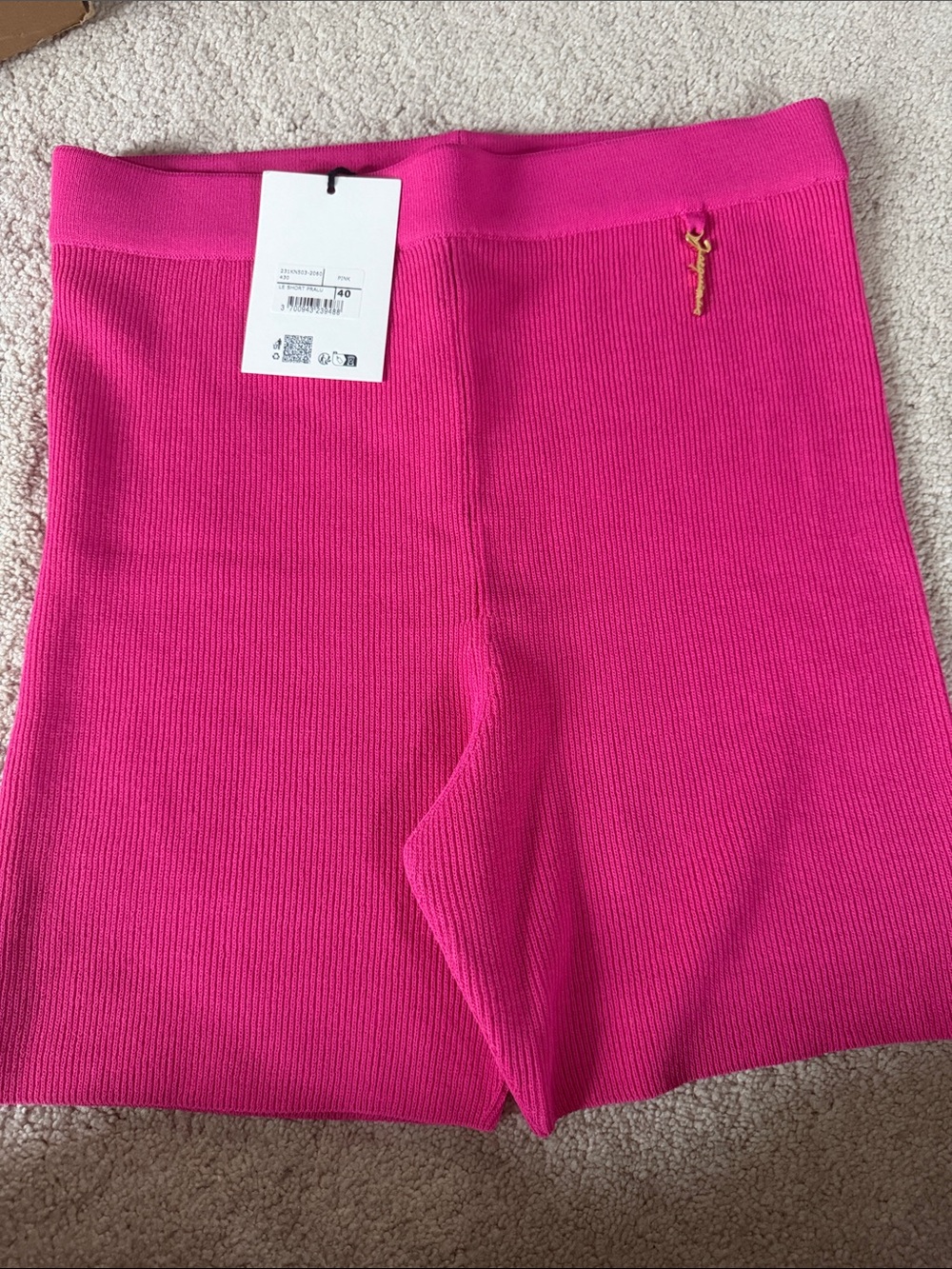 JACQUEMUS hot pink ribbed shorts